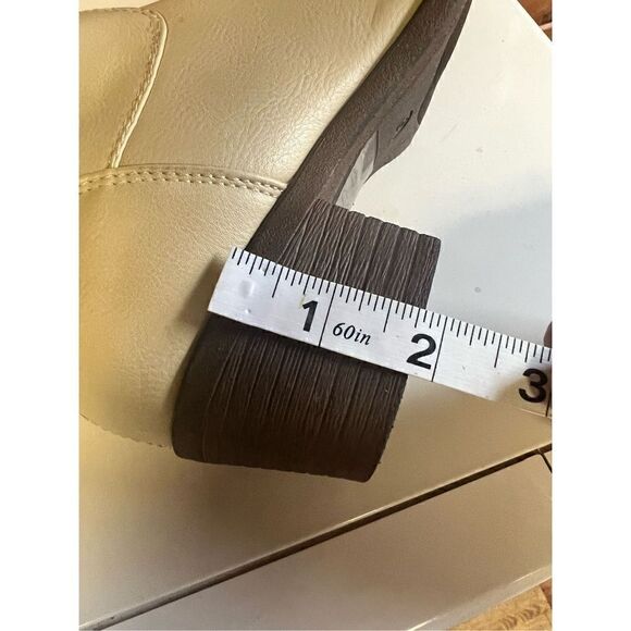 Shoe Dazzle Jelan Calf Boots * Beige * Sz 5.5 NWOT - Picture 9 of 10